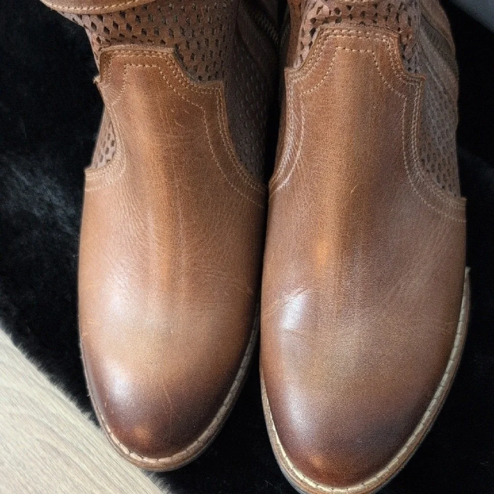 Sterling River Ankle Boots Women 8.5 Brown‎ Perforated Leather New